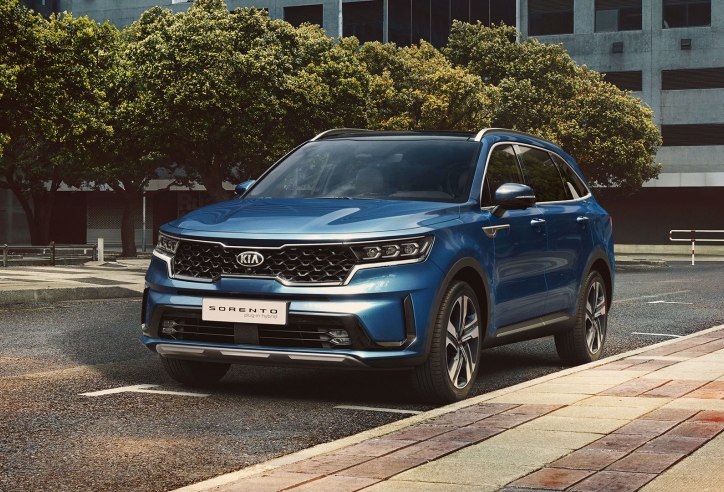 Kia Sorento 2021 vừa 'kết nạp' thêm phiên bản PHEV